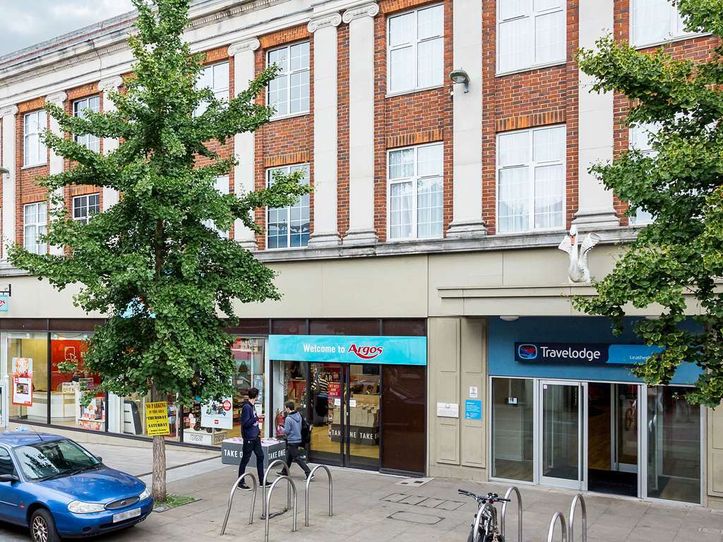 Travelodge Leatherhead Eksteriør billede